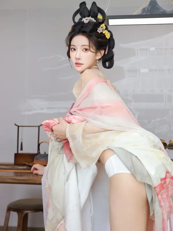 NO.004《唐装》 - 梨霜儿